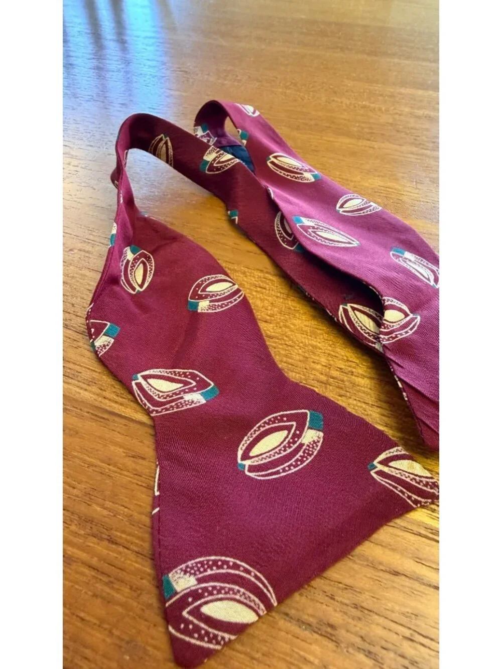 Vintage Polo By Ralph Lauren Mens Adjustable Bow Tie Burgundy Geometric Silk USA